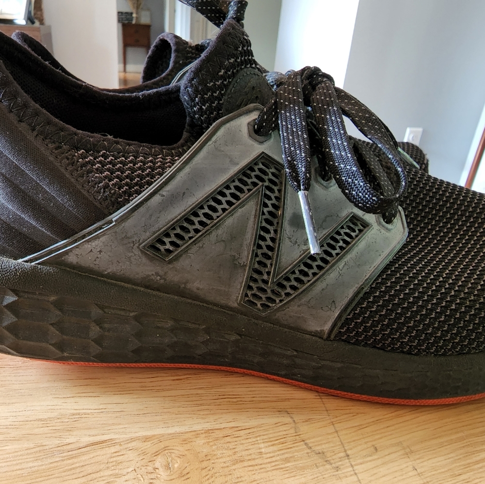 Womens New Balance sz 10 running shoe